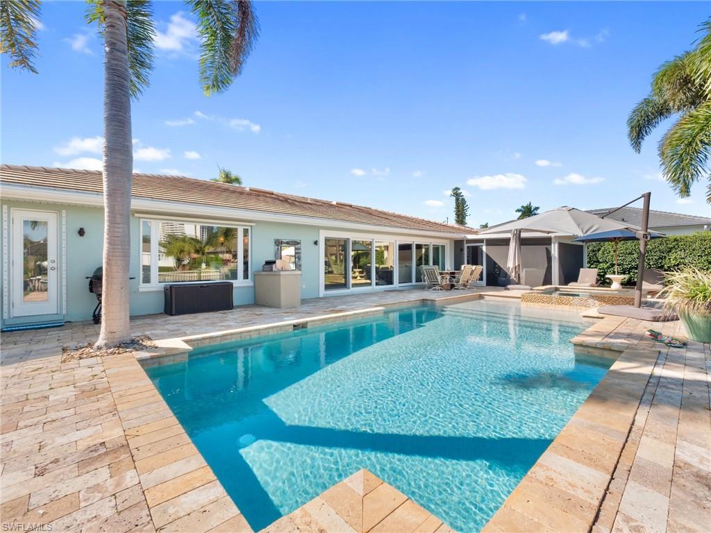 TOWN AND RIVER - Residential