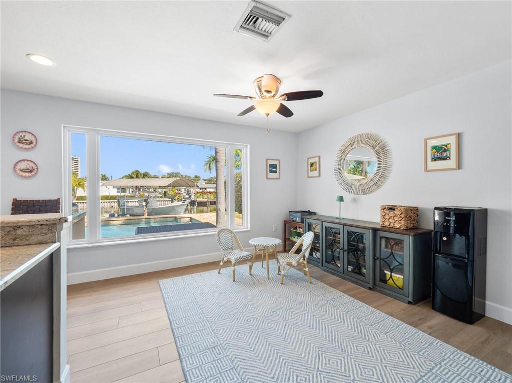 TOWN AND RIVER - Residential