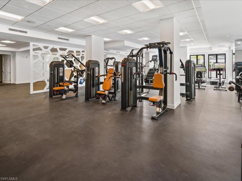 ELEVEN ELEVEN CENTRAL - Residential