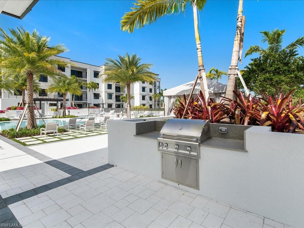 ELEVEN ELEVEN CENTRAL - Residential