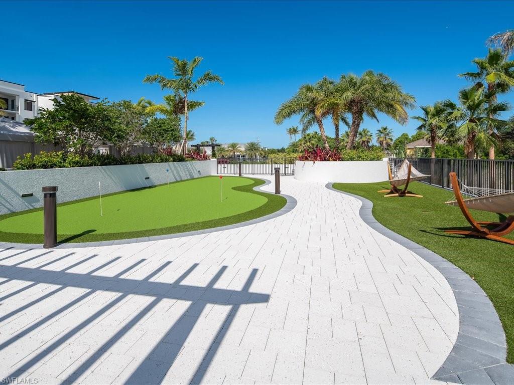 ELEVEN ELEVEN CENTRAL - Residential