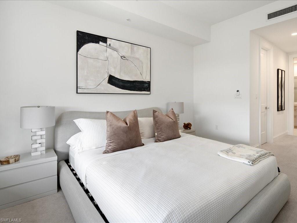 ELEVEN ELEVEN CENTRAL - Residential