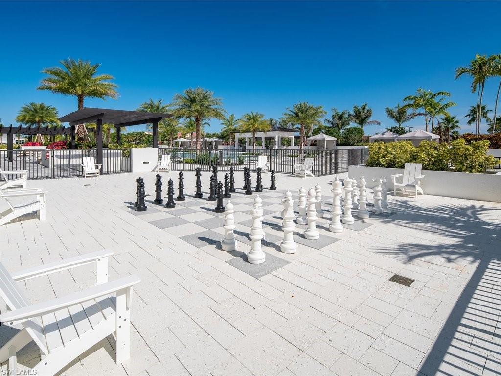 ELEVEN ELEVEN CENTRAL - Residential