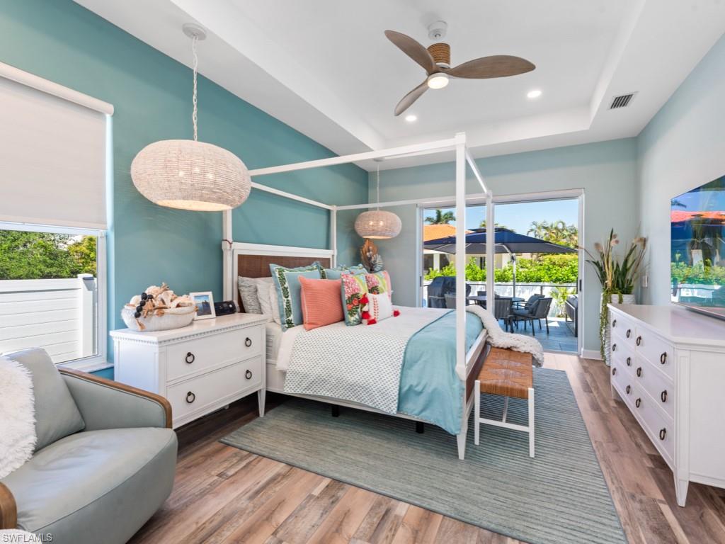 MARCO BEACH - Residential