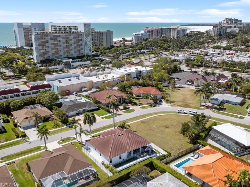 MARCO BEACH - Residential