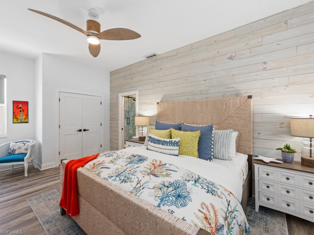 MARCO BEACH - Residential