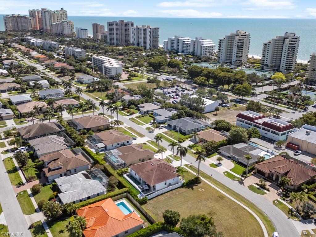 MARCO BEACH - Residential