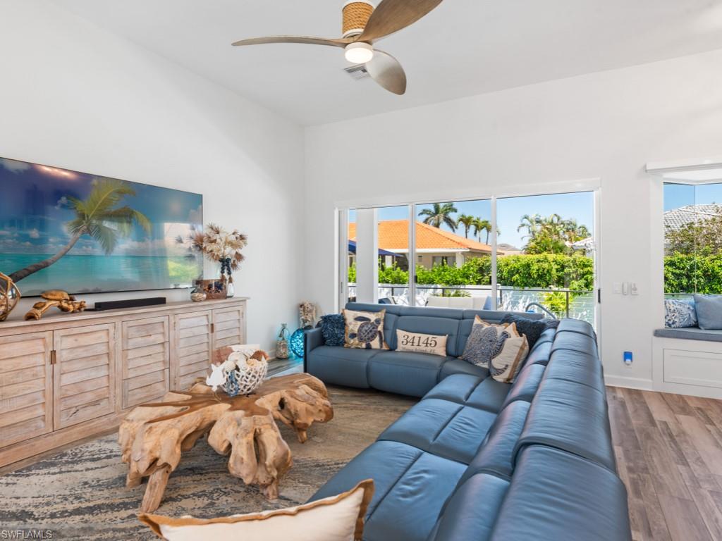 MARCO BEACH - Residential