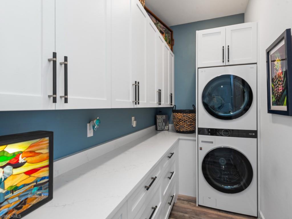 MARCO BEACH - Residential