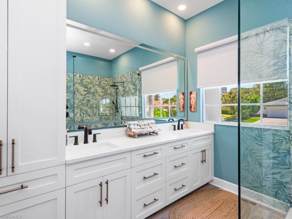 MARCO BEACH - Residential