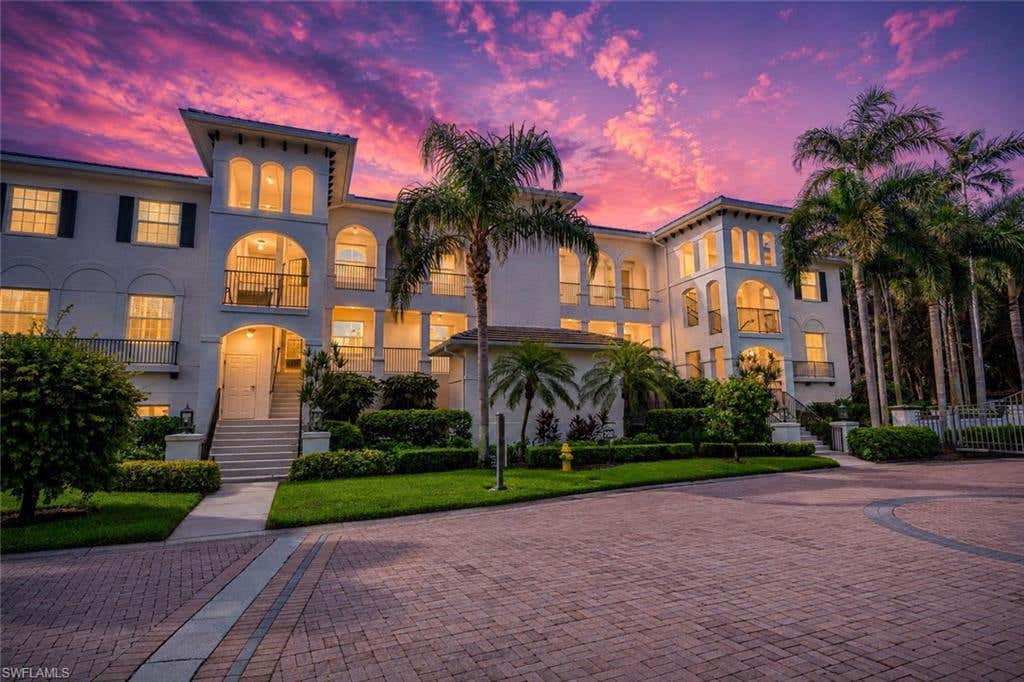 Photo of 700 Bentwater CIR #103, NAPLES, FL 34108 (MLS # 226029593)