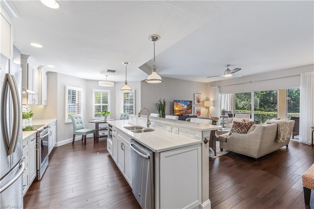 CARRIAGE HOMES AT WOODS EDGE - Residential