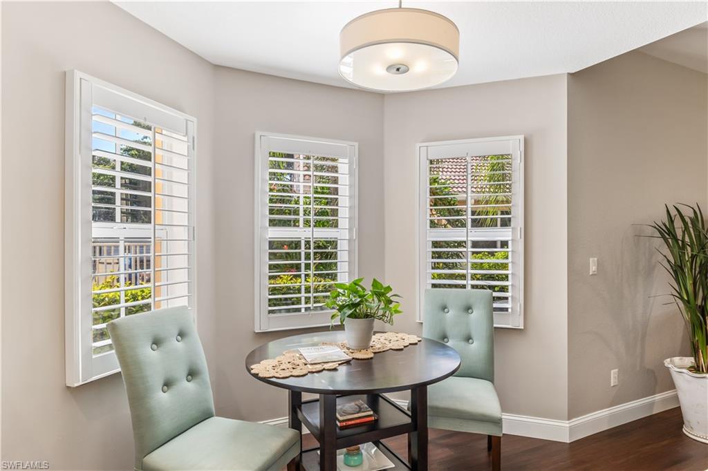 CARRIAGE HOMES AT WOODS EDGE - Residential