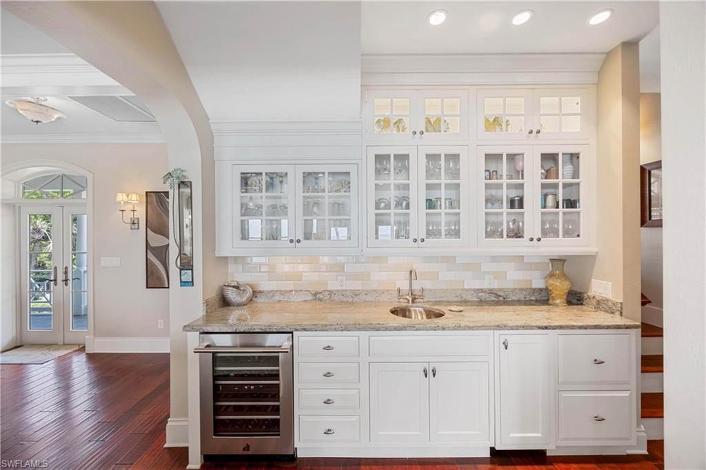 SANIBEL ESTATES - Residential