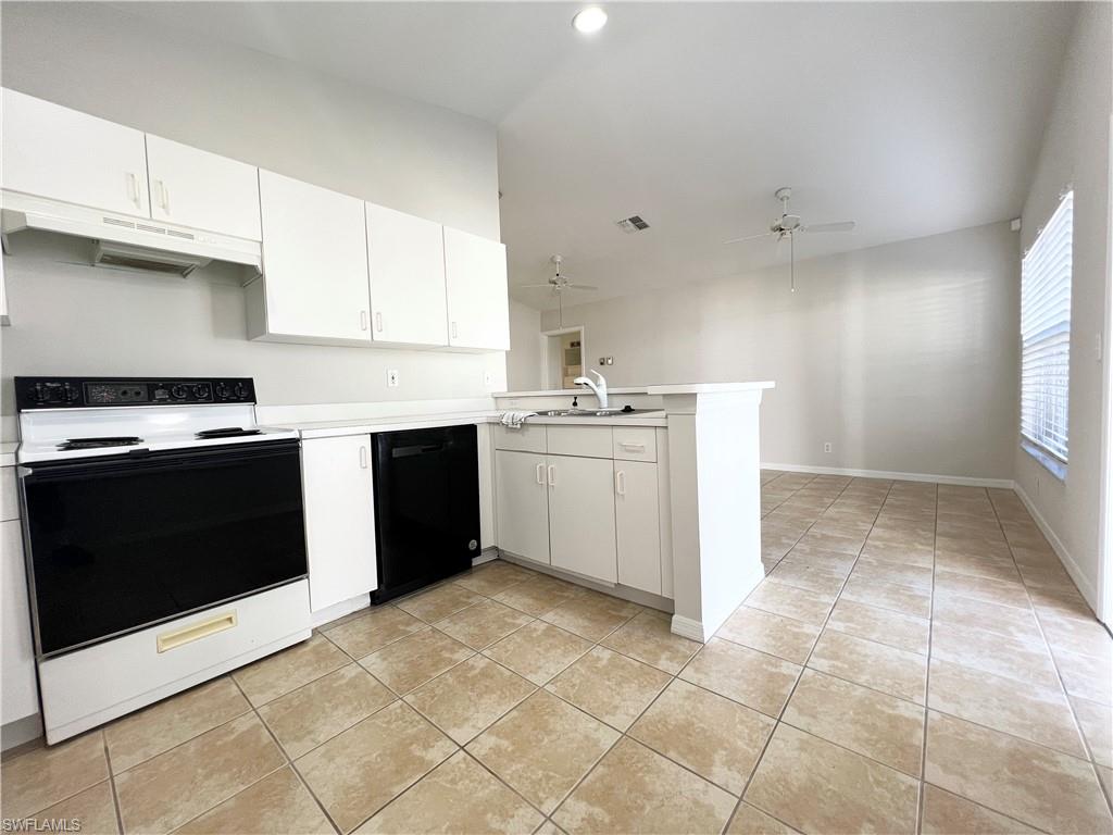 SUMMERLIN TRACE CONDO - Residential Lease