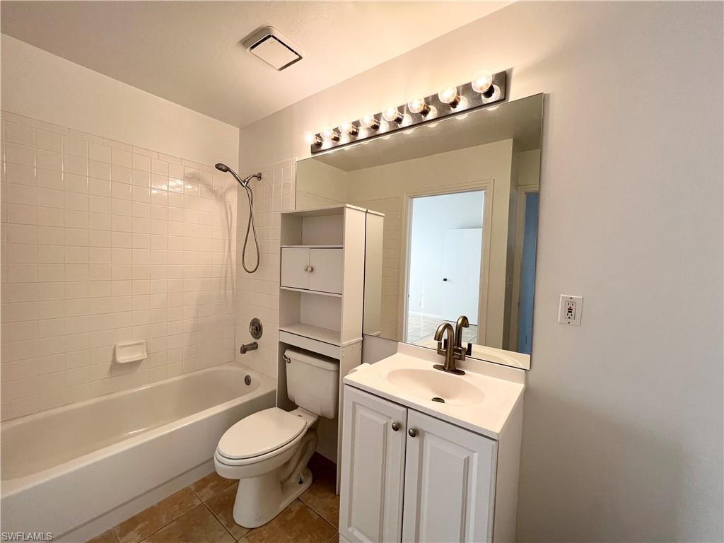 SUMMERLIN TRACE CONDO - Residential Lease