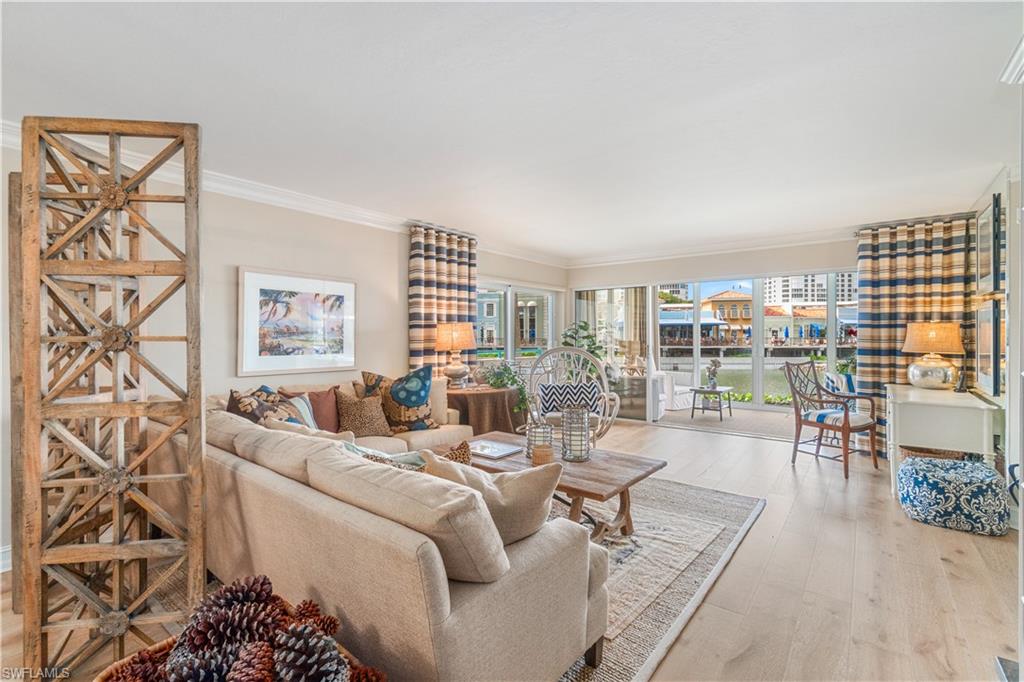 205 Park Shore DR 4-413