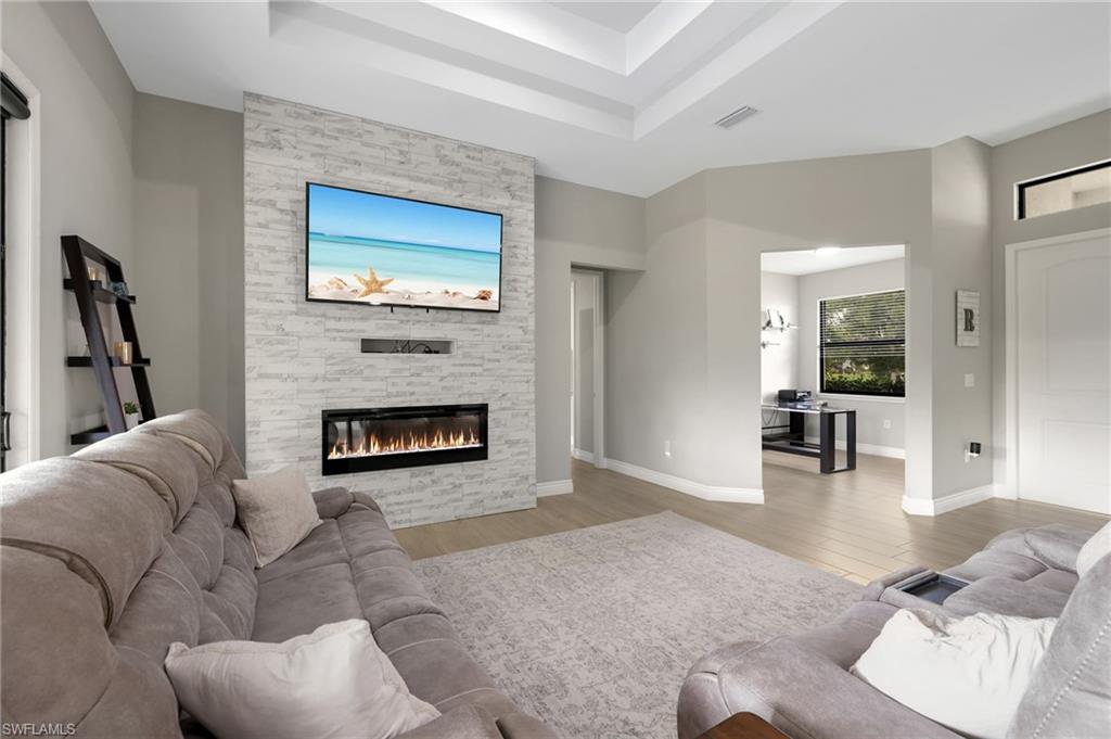 BUCKINGHAM PARK - Residential