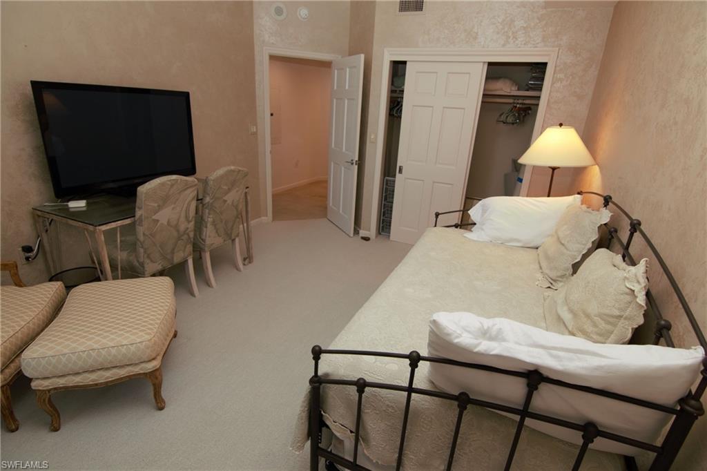 BAYPOINTE AT NAPLES CAY - Residential