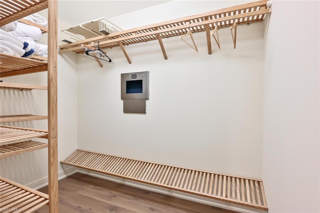 NAPLES BAY RESORT - Residential Lease