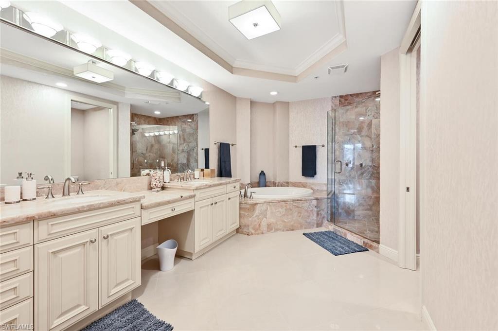 NAPLES BAY RESORT - Residential Lease