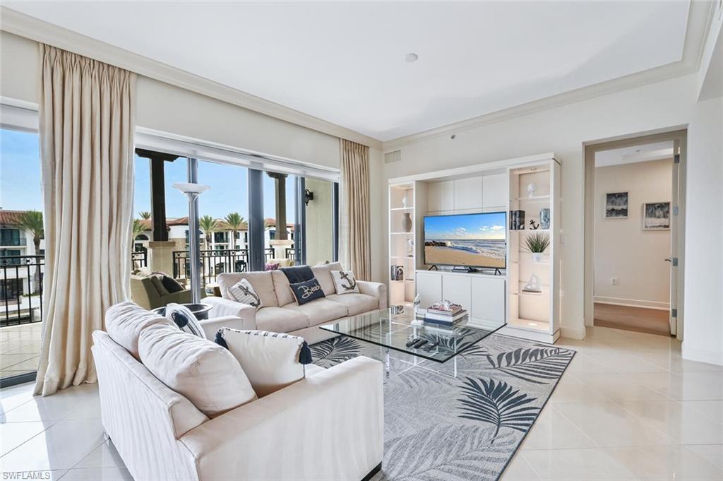 NAPLES BAY RESORT - Residential Lease