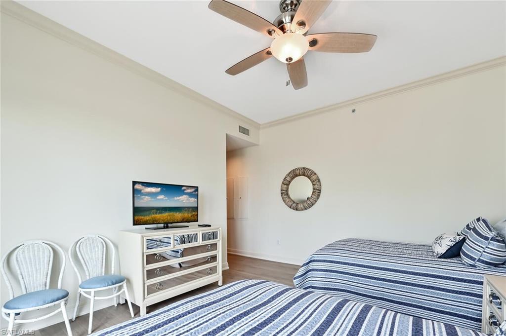 NAPLES BAY RESORT - Residential Lease