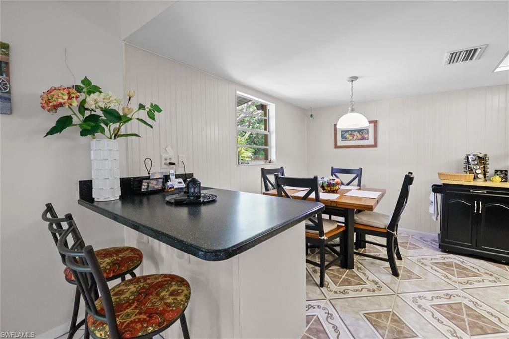 SAN CARLOS PARK - Residential