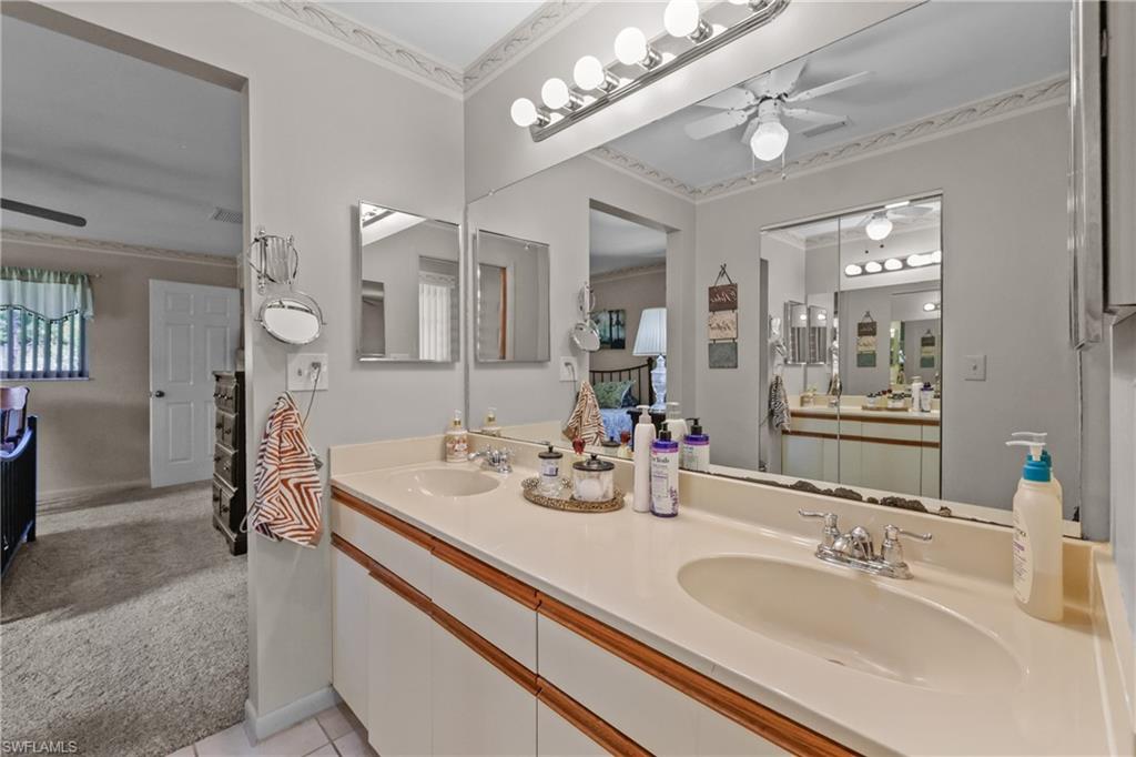 SAN CARLOS PARK - Residential