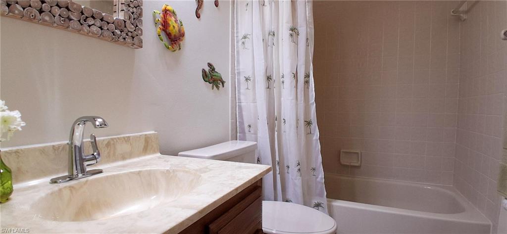 BOCA CIEGA MANOR - Residential