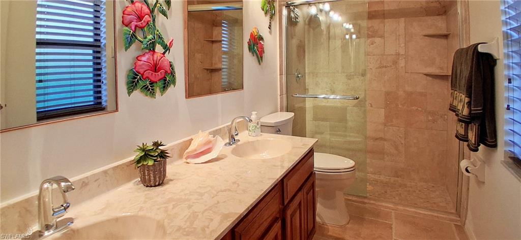 BOCA CIEGA MANOR - Residential