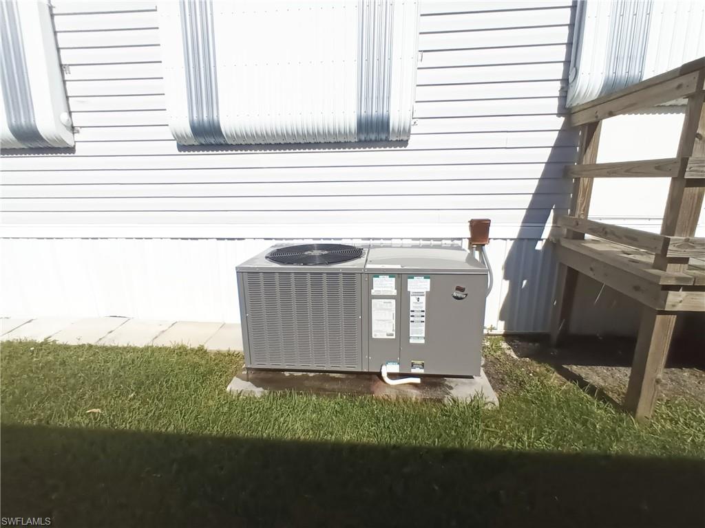 MOORE HAVEN - Residential