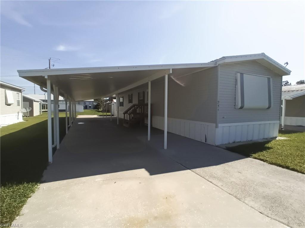 MOORE HAVEN - Residential