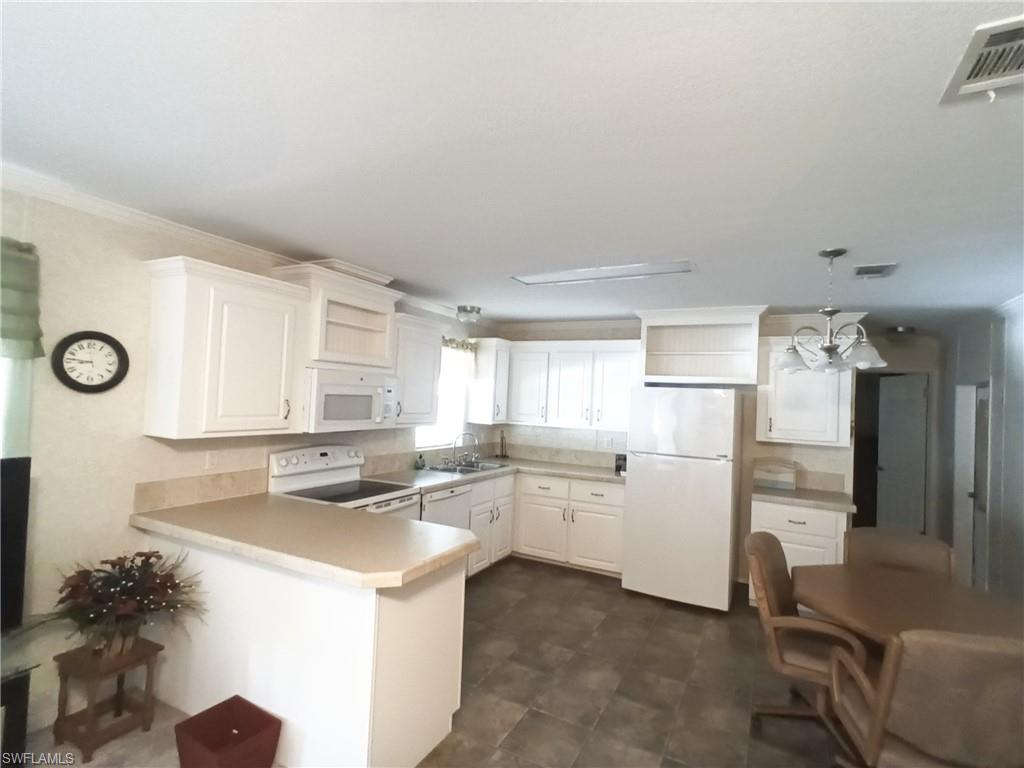 MOORE HAVEN - Residential