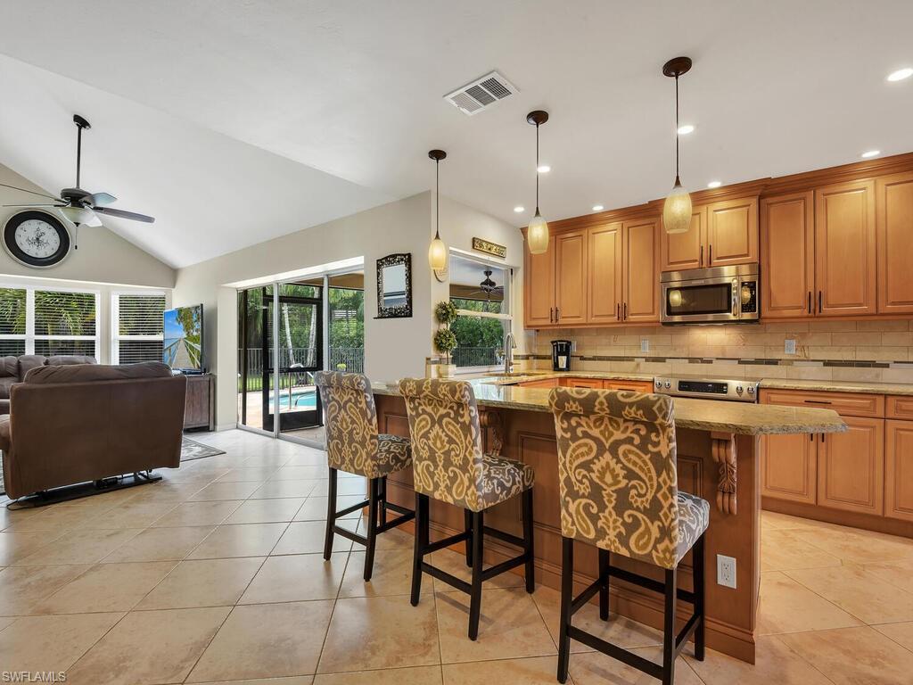 BERKSHIRE LAKES - Residential