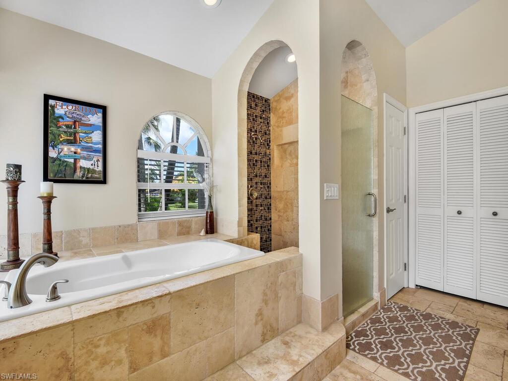 BERKSHIRE LAKES - Residential