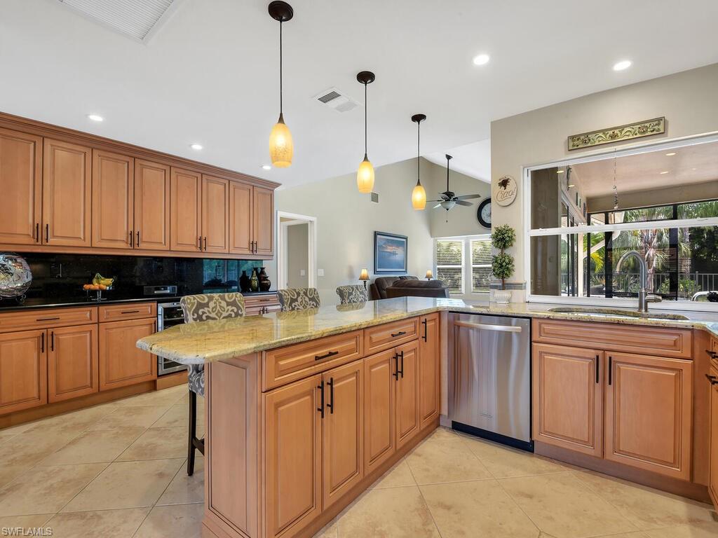 BERKSHIRE LAKES - Residential