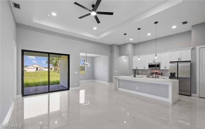 CAPE CORAL - Residential Lease