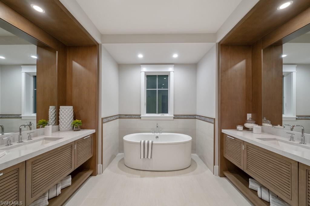 MANGROVE BAY - Residential