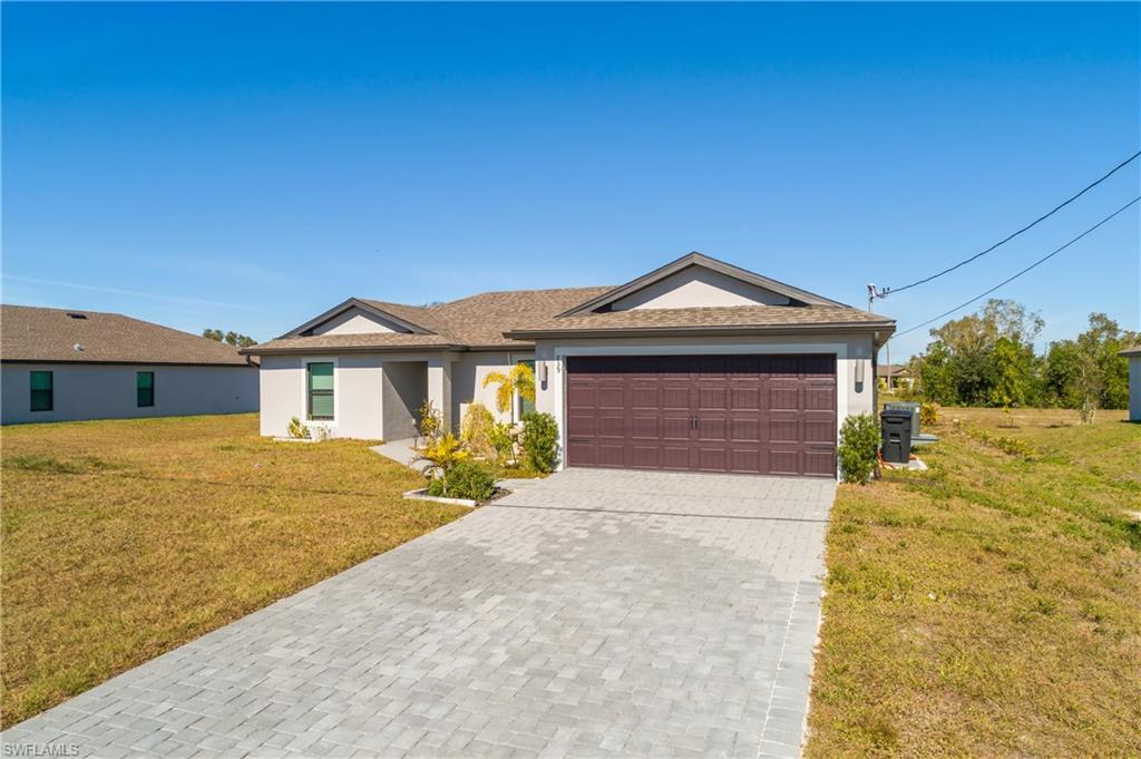 MIRROR LAKES - Residential Lease