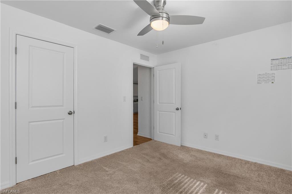 MIRROR LAKES - Residential Lease