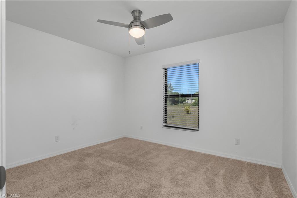 MIRROR LAKES - Residential Lease