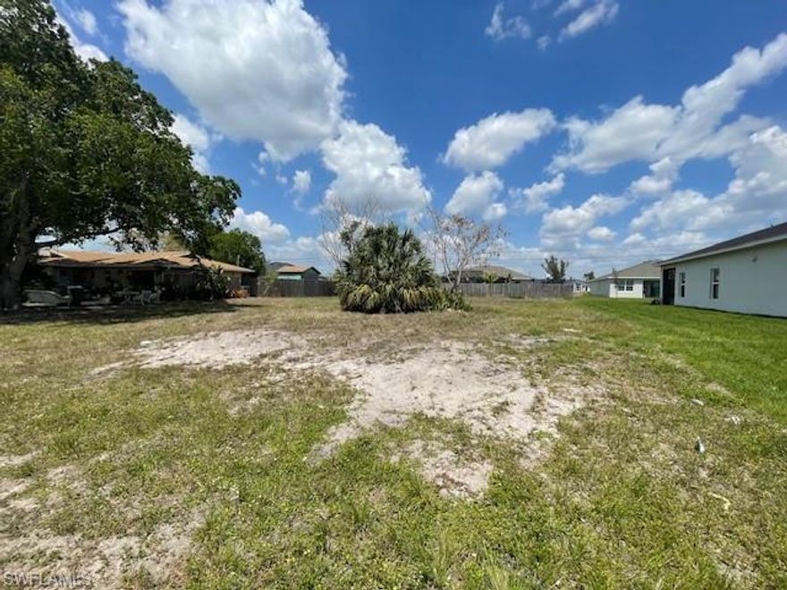 MULTIPLE OFFERS RECEIVED - ALL HIGHEST AND BEST OFFERS DUE BY 4/1 AT 3PM LOCAL TIME.  This CENTRAL WATER/SEWER vacant lot is ready for your new home and has NO ENDANGERED SPECIES restrictions, per the city!  Located in one of the FASTEST GROWING areas of Cape Coral, this centrally located property is minutes from schools, shopping, restaurants, grocery stores, and more!