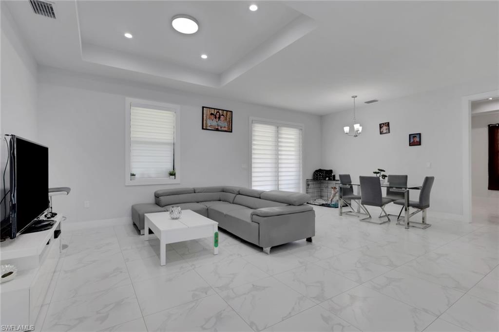 GOLDEN GATE ESTATES - Residential