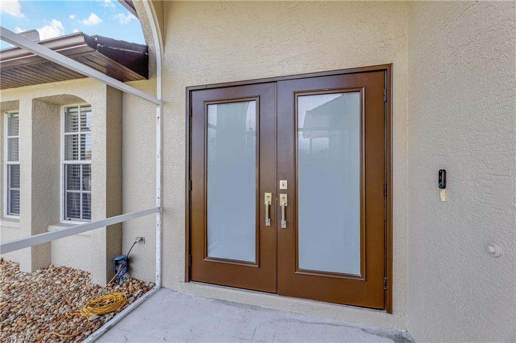 CAPE CORAL - Residential