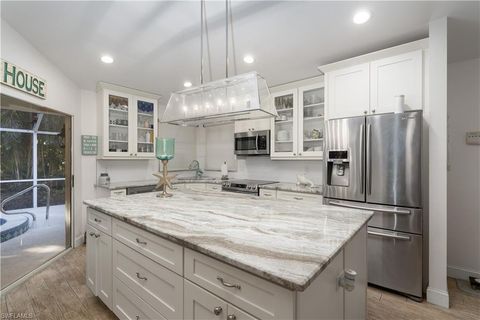 21194 Old Oak PL ESTERO FL 33928