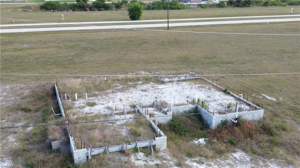 CAPE CORAL - Land