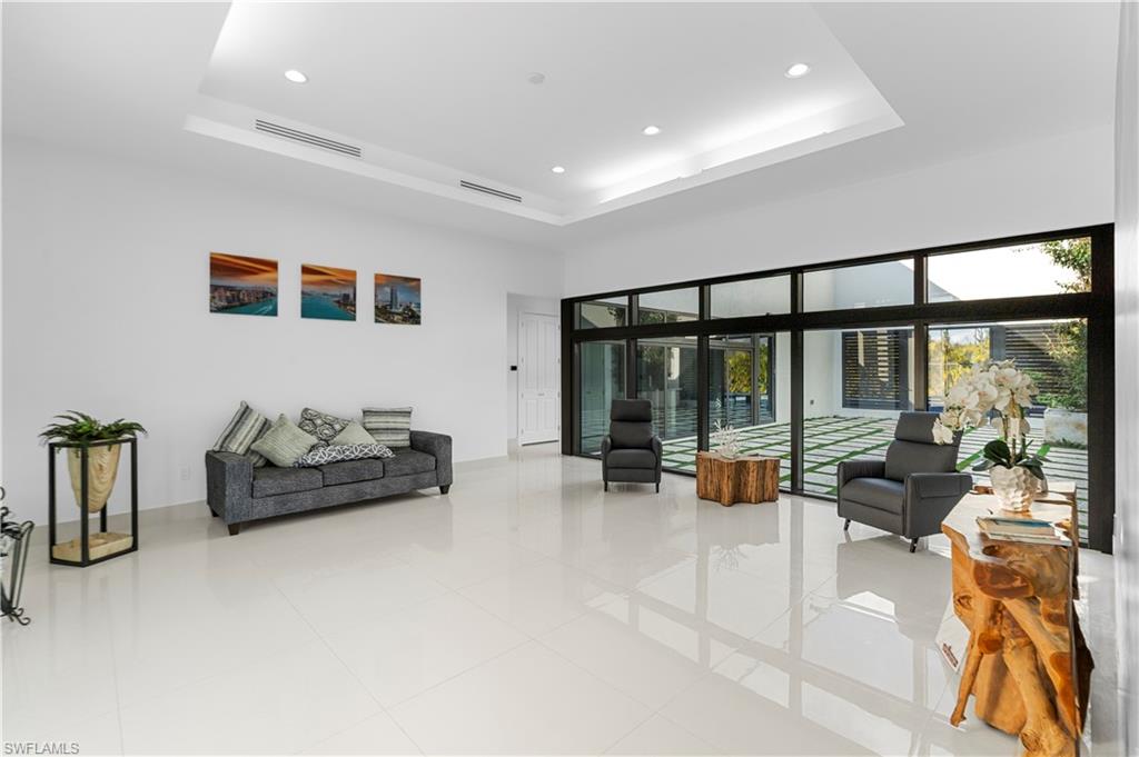 RIVERSIDE - Residential