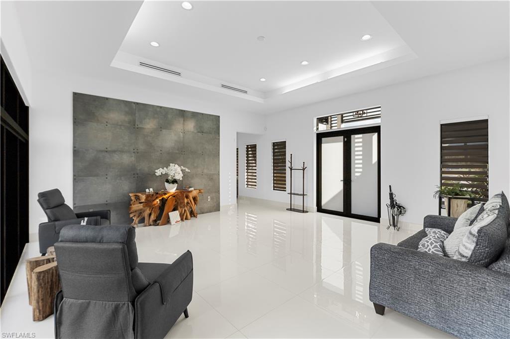 RIVERSIDE - Residential