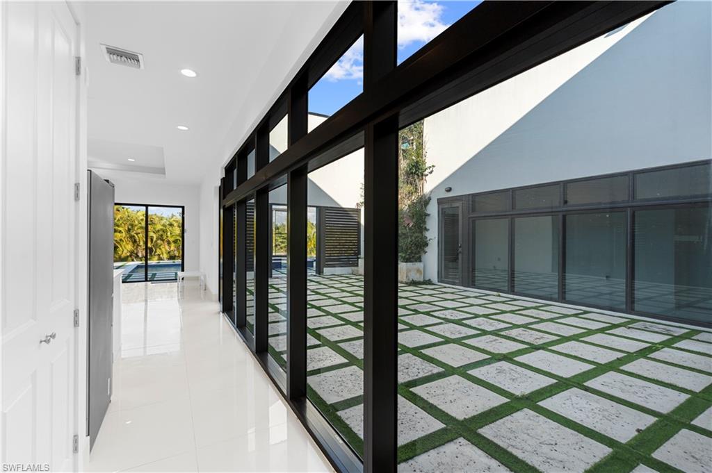 RIVERSIDE - Residential